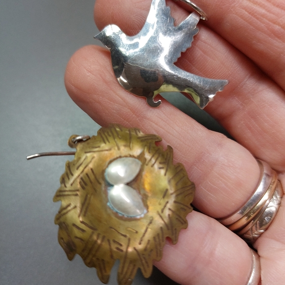 Zirkus Handcrafted Earrings - Picture 6 of 12